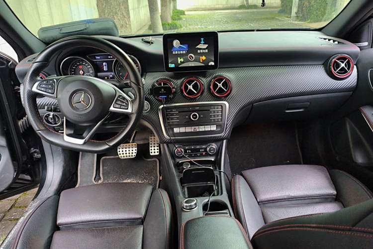 Used Mercedes-Benz A-Class 2016 A 260 Sport Edition Center Console