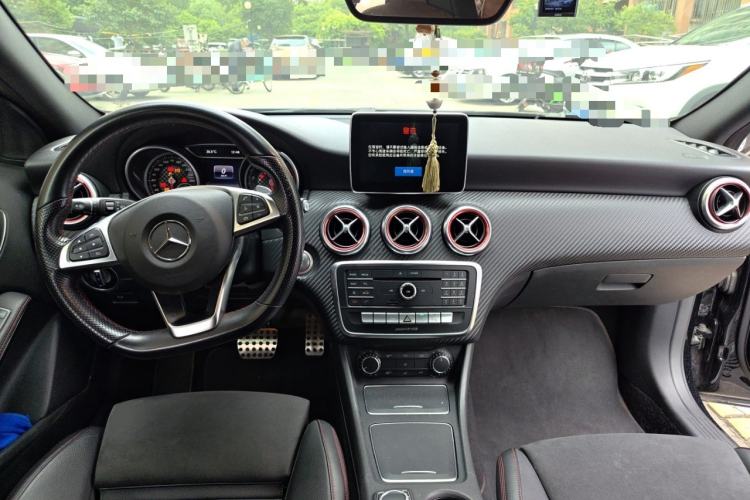 Used Mercedes-Benz A-Class 2016 A 200 Sport model Center Console