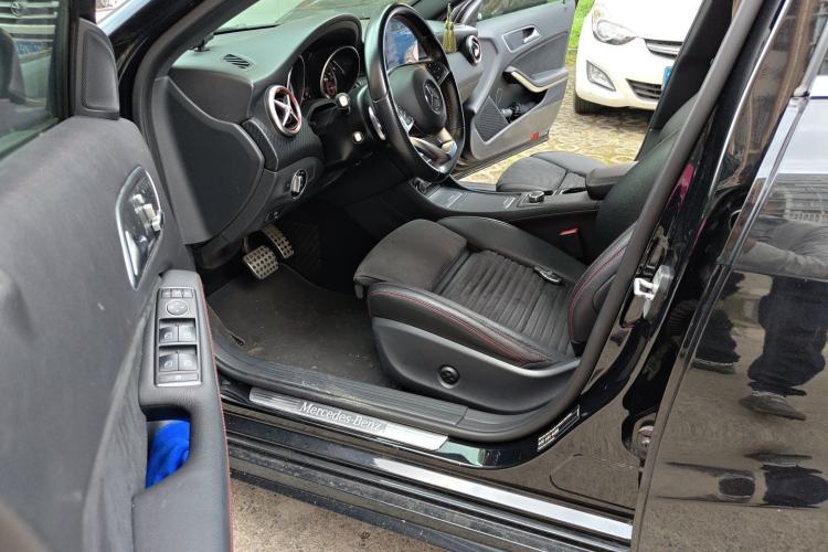 Used Mercedes-Benz A-Class 2016 A 200 Sport model Driver Seat