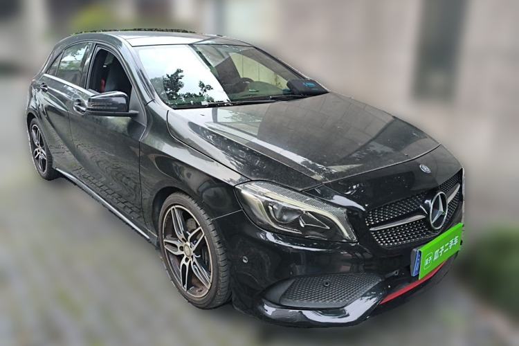 Used Mercedes-Benz A-Class 2016 A 260 Sport Edition Front Right 45 Deg
