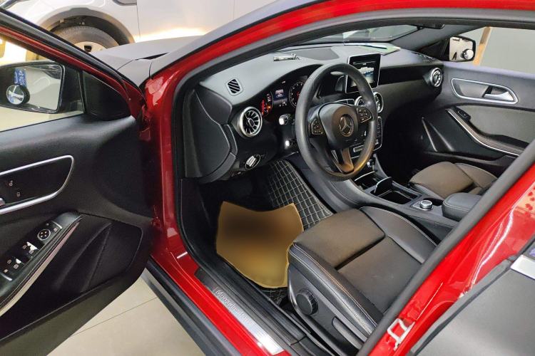 Used Mercedes-Benz A-Class 2016 A 180 Interior 3