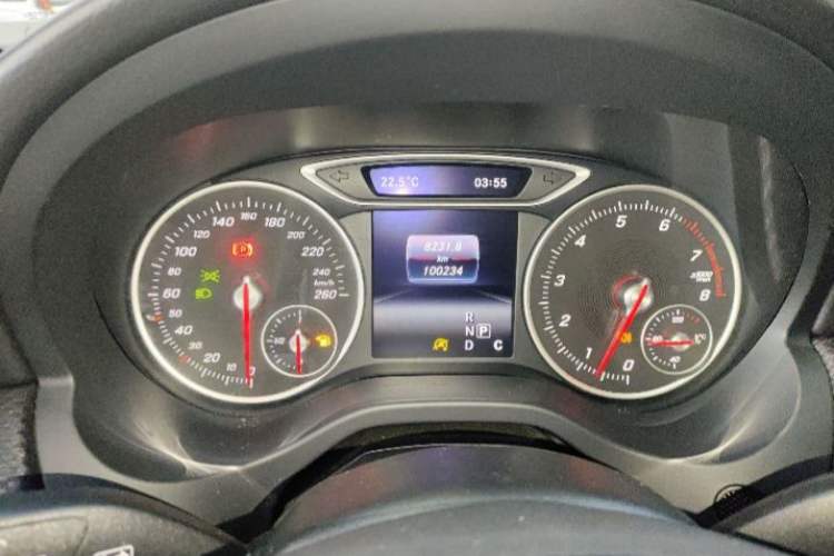 Used Mercedes-Benz A-Class 2016 A 180 Odometer Close Up