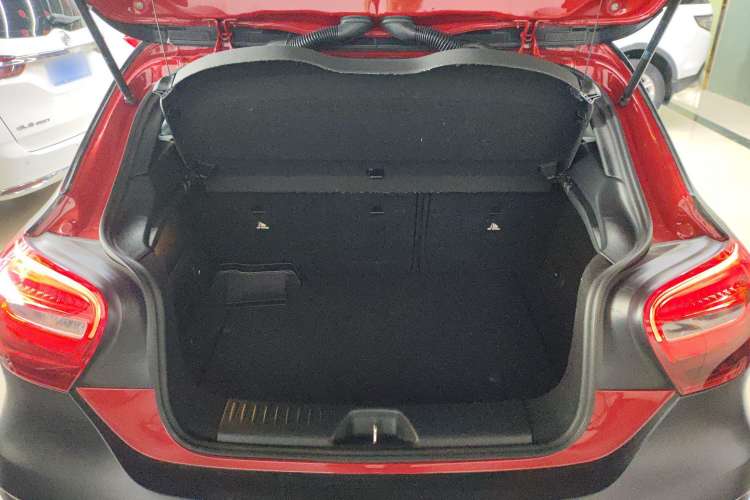 Used Mercedes-Benz A-Class 2016 A 180 Trunk