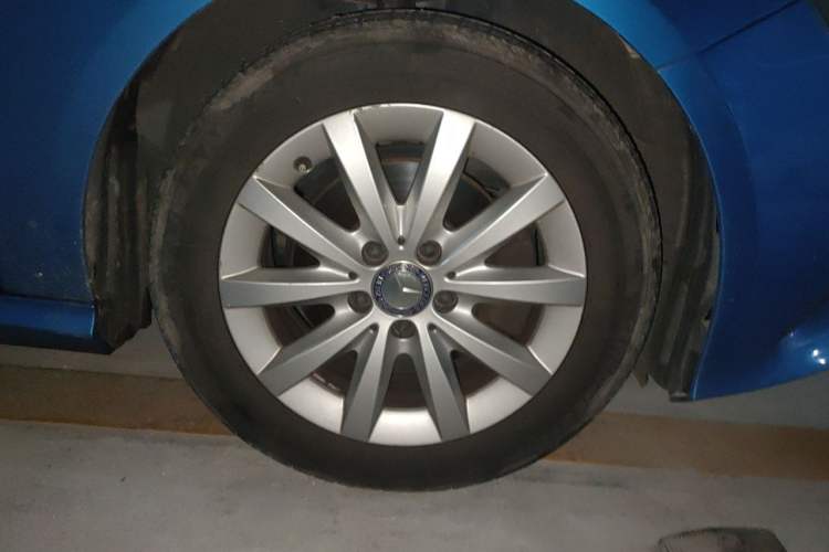 Used Mercedes-Benz A-Class 2016 A 180 Right Front Wheel Hub