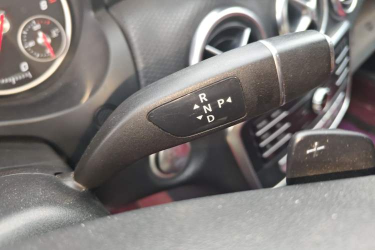 Used Mercedes-Benz A-Class 2016 A 200 Dynamic Edition Gear Lever