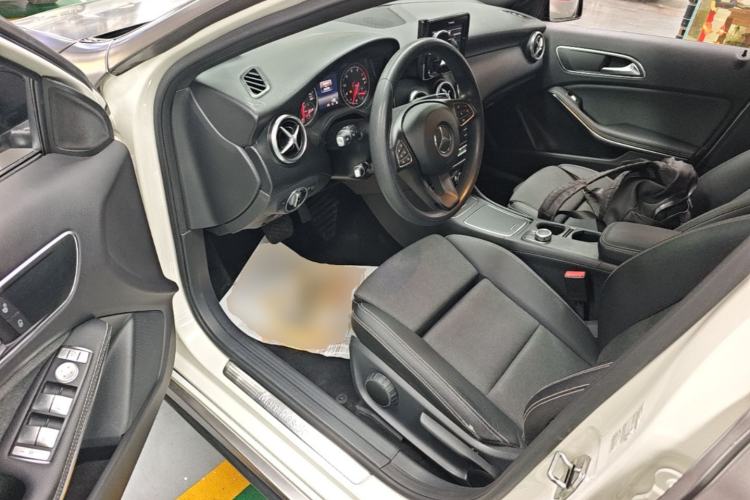 Used Mercedes-Benz A-Class 2016 A 180 Driver Seat
