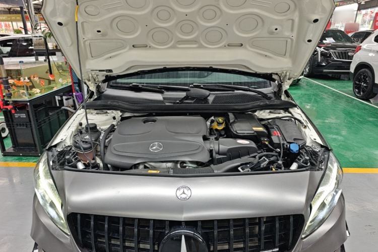 Used Mercedes-Benz A-Class 2016 A 180 Engine Bay