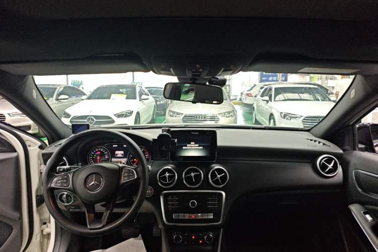 Used Mercedes-Benz A-Class 2016 A 180 Headliner