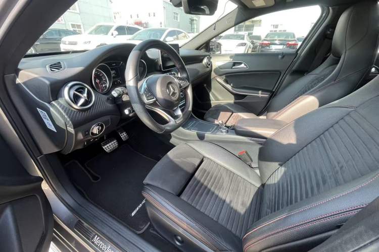 Used Mercedes-Benz A-Class 2016 A 200 Sport model Interior 4