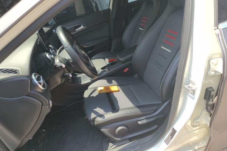 Used Mercedes-Benz A-Class 2016 A 200 Dynamic Edition Left Front Seat