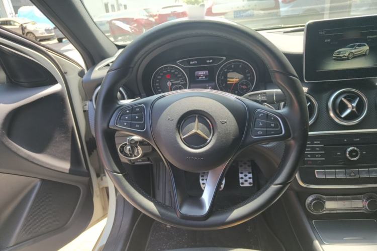 Used Mercedes-Benz A-Class 2016 A 200 Dynamic Edition Steering Wheel