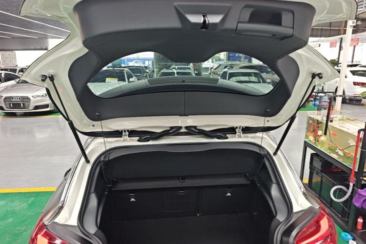Used Mercedes-Benz A-Class 2016 A 180 Trunk