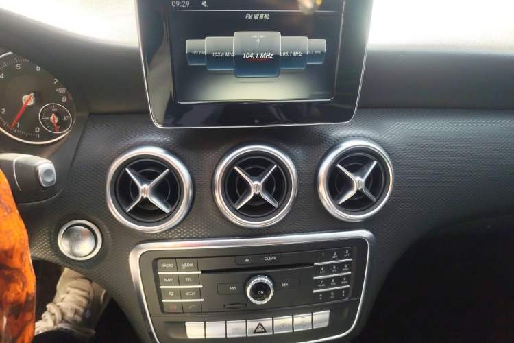Used Mercedes-Benz A-Class  Audio And AC Panel