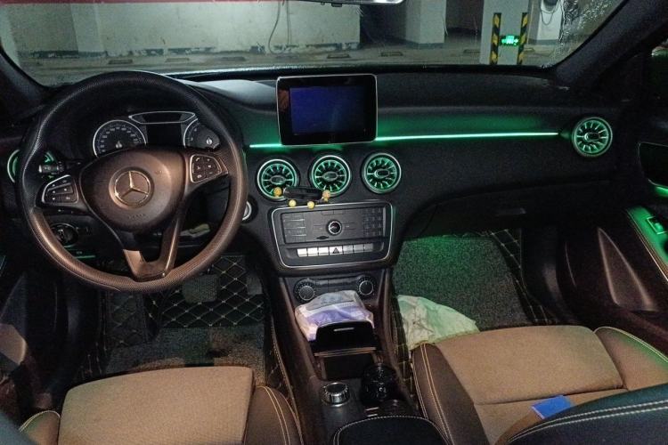 Used Mercedes-Benz A-Class 2016 A 180 Center Console