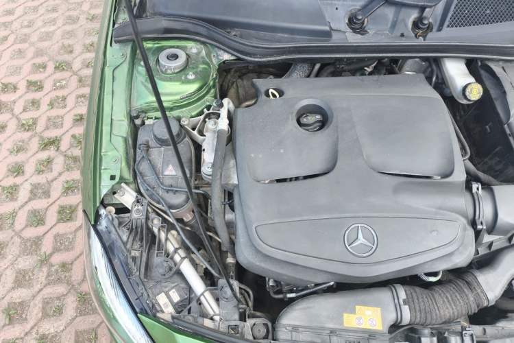 Used Mercedes-Benz A-Class 2016 A 200 Dynamic Edition Engine Bay Right