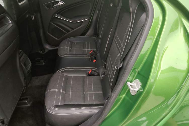 Used Mercedes-Benz A-Class 2016 A 200 Fashion Model Interior 4