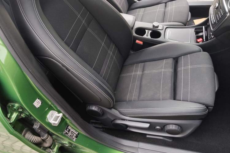 Used Mercedes-Benz A-Class 2016 A 200 Fashion Model Right Front Seat
