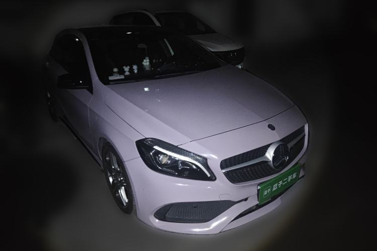 Used Mercedes-Benz A-Class 2016 A 200 Sport model Front Right 45 Deg
