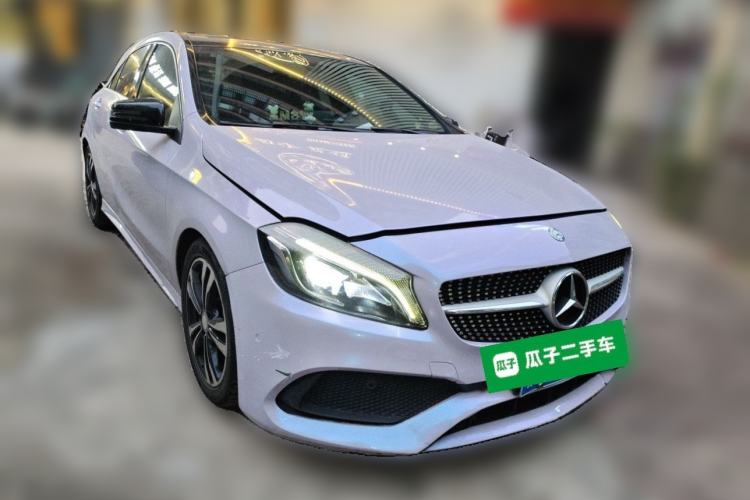 Used Mercedes-Benz A-Class 2016 A 200 Sport model Front Right 45 Deg