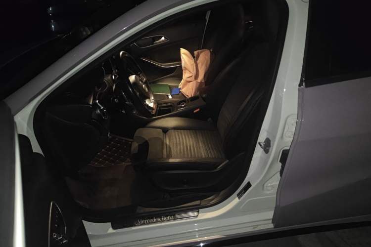 Used Mercedes-Benz A-Class 2016 A 200 Sport model Left Front Seat