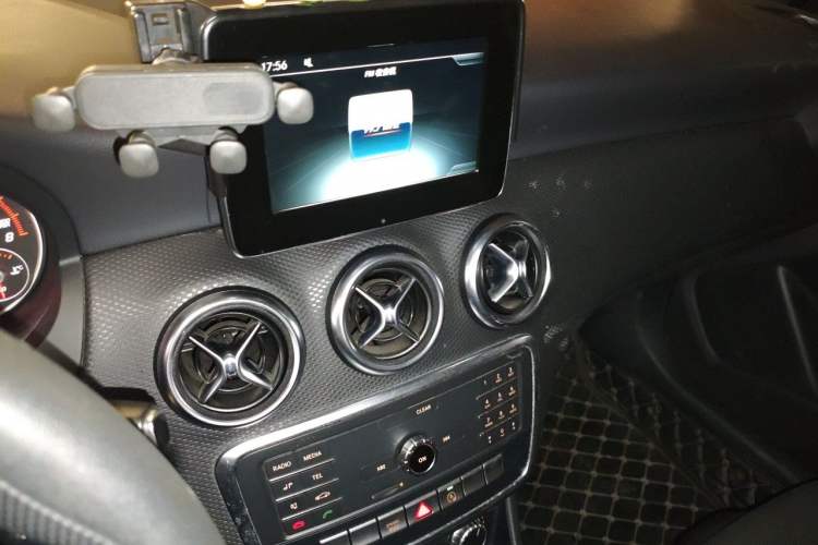 Used Mercedes-Benz A-Class 2016 A 180 Audio And AC Panel