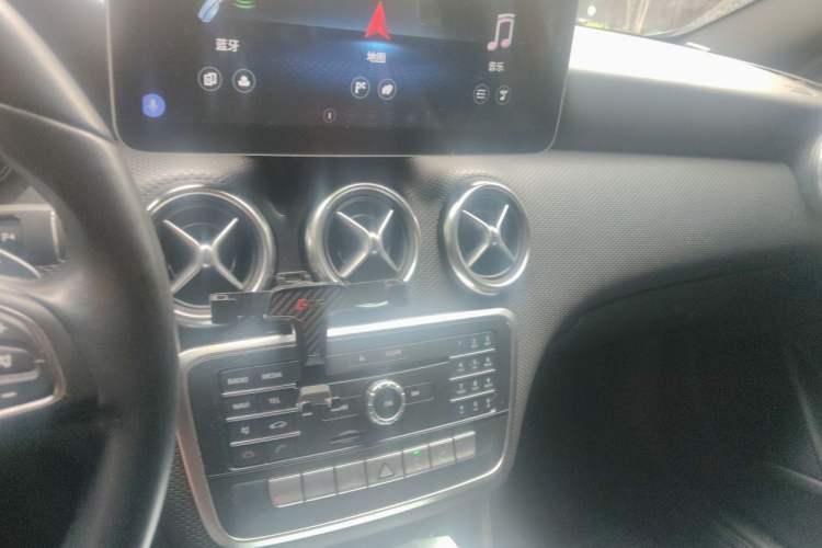 Used Mercedes-Benz A-Class 2016 A 200 Dynamic Edition Audio And AC Panel