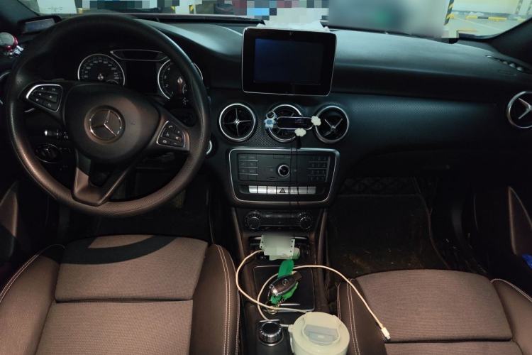 Used Mercedes-Benz A-Class 2016 A 180 Center Console