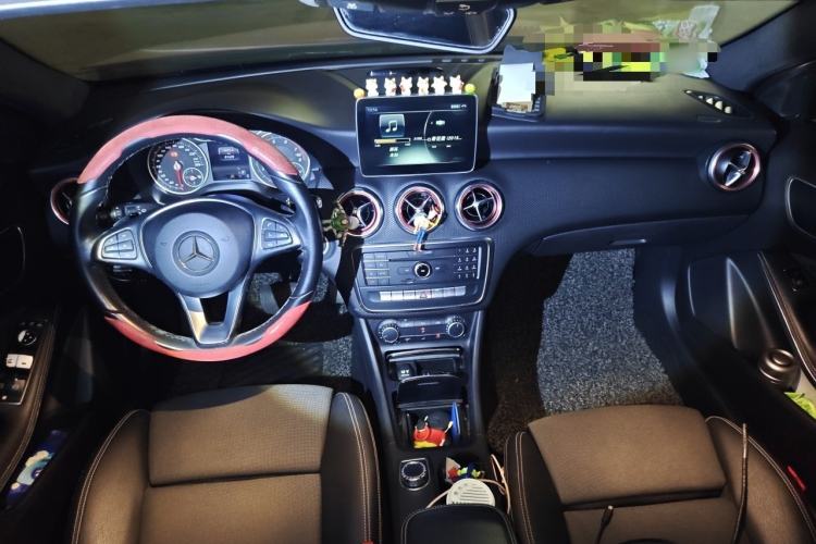 Used Mercedes-Benz A-Class 2016 A 200 Dynamic Edition Center Console