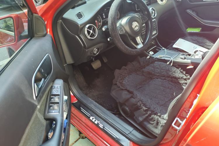 Used Mercedes-Benz A-Class 2016 A 200 Dynamic Edition Driver Seat