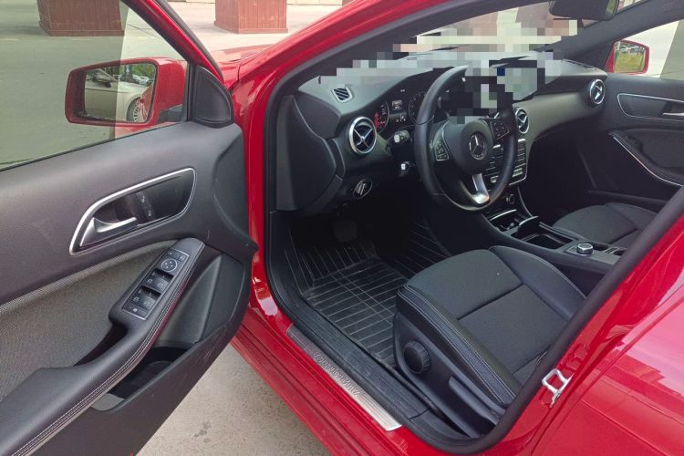 Used Mercedes-Benz A-Class 2016 A 200 Dynamic Edition Driver Seat
