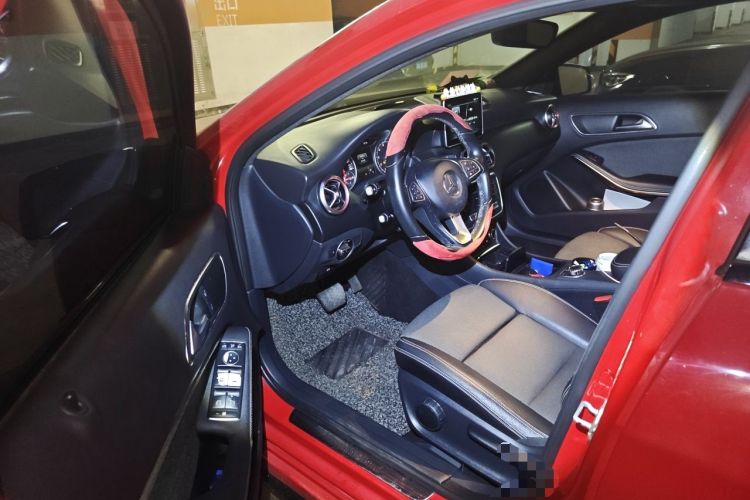 Used Mercedes-Benz A-Class 2016 A 200 Dynamic Edition Driver Seat