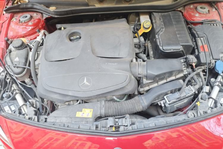 Used Mercedes-Benz A-Class 2016 A 200 Dynamic Edition Engine Bay