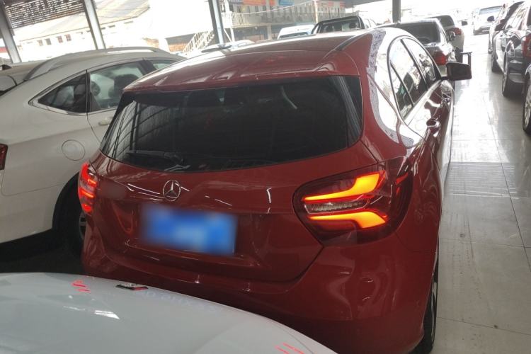 Used Mercedes-Benz A-Class 2016 A 200 Fashion Model Exterior 4