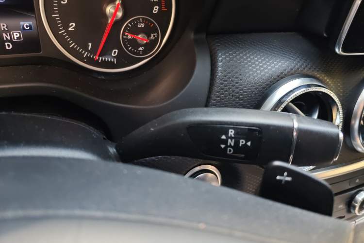 Used Mercedes-Benz A-Class 2016 A 200 Dynamic Edition Gear Lever