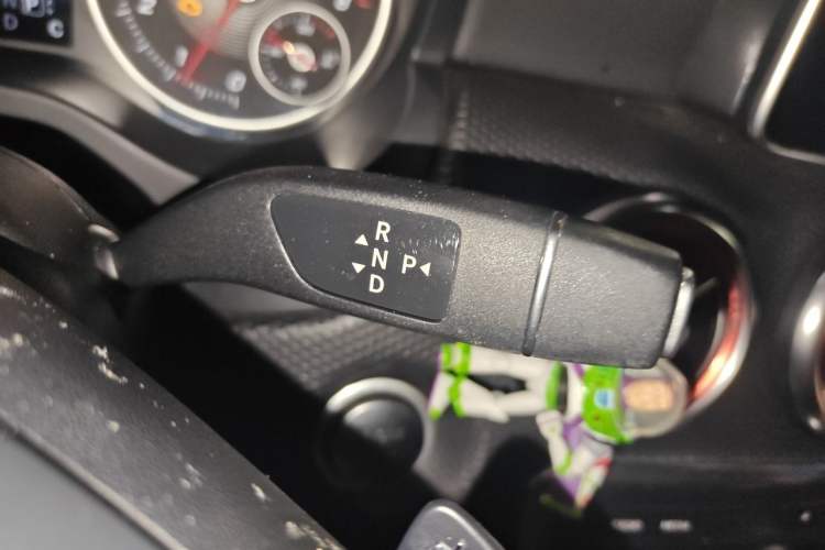 Used Mercedes-Benz A-Class 2016 A 200 Dynamic Edition Gear Lever