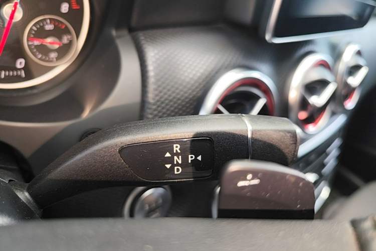 Used Mercedes-Benz A-Class 2016 A 200 Dynamic Edition Gear Lever