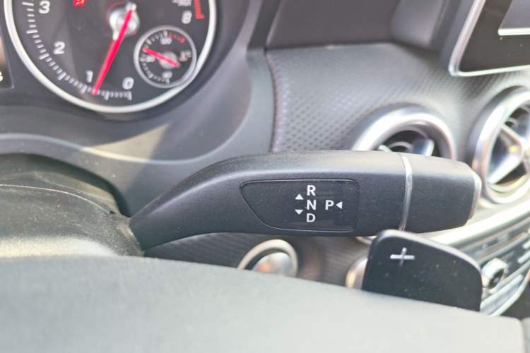 Used Mercedes-Benz A-Class 2016 A 200 Dynamic Edition Gear Lever
