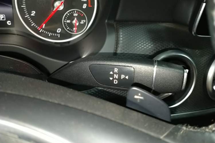 Used Mercedes-Benz A-Class 2016 A 200 Dynamic Edition Gear Lever