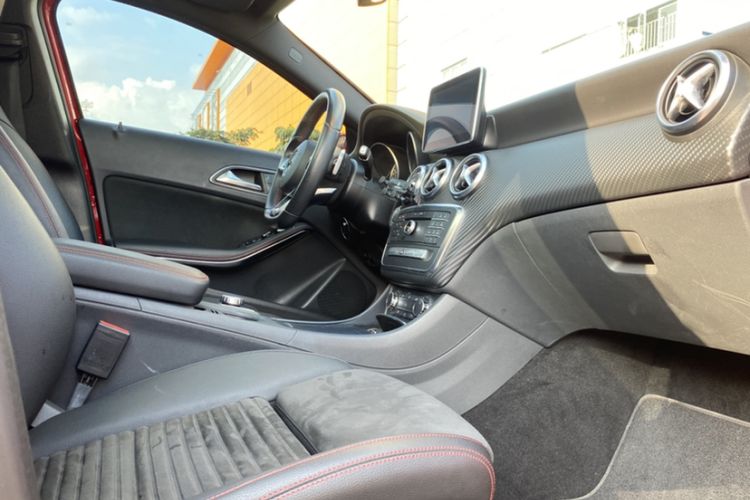Used Mercedes-Benz A-Class 2016 A 200 Sport model Interior 3