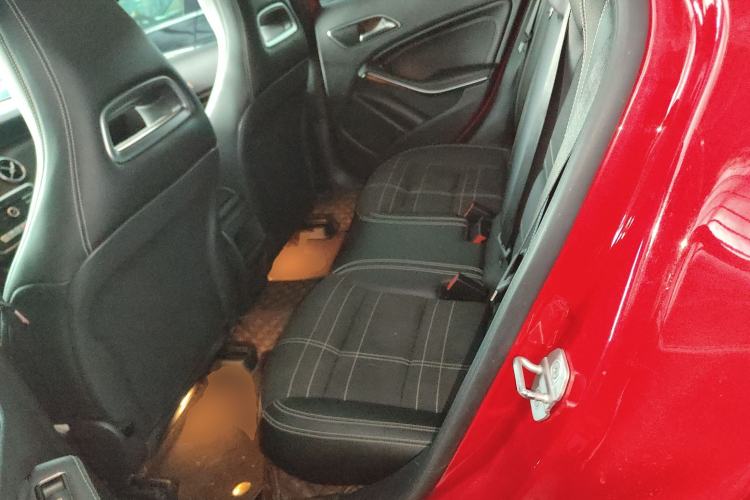 Used Mercedes-Benz A-Class 2016 A 200 Fashion Model Interior 4