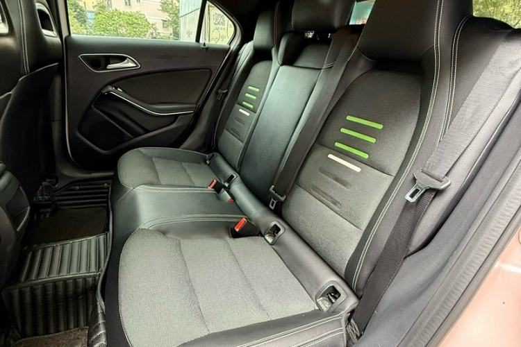 Used Mercedes-Benz A-Class 2016 A 180 Interior 5