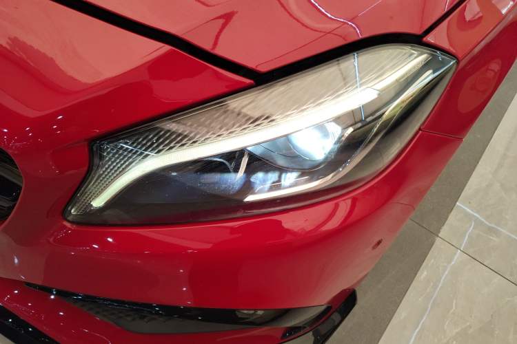 Used Mercedes-Benz A-Class 2016 A 200 Sport model Left Front Headlight