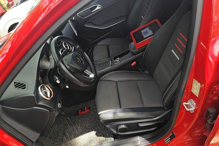 Used Mercedes-Benz A-Class 2016 A 200 Dynamic Edition Left Front Seat