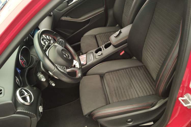 Used Mercedes-Benz A-Class 2016 A 200 Sport model Left Front Seat