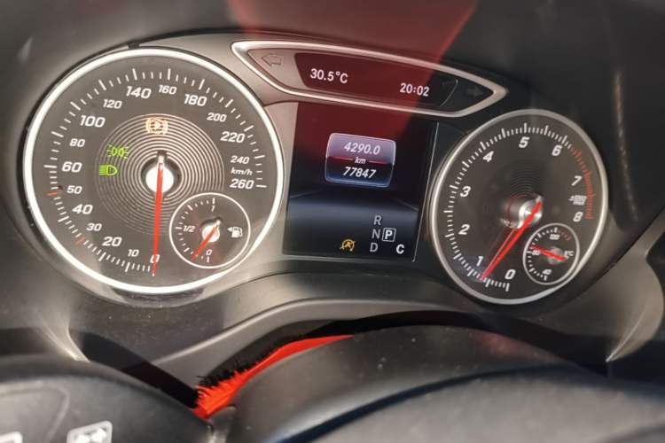 Used Mercedes-Benz A-Class 2016 A 180 Odometer Close Up