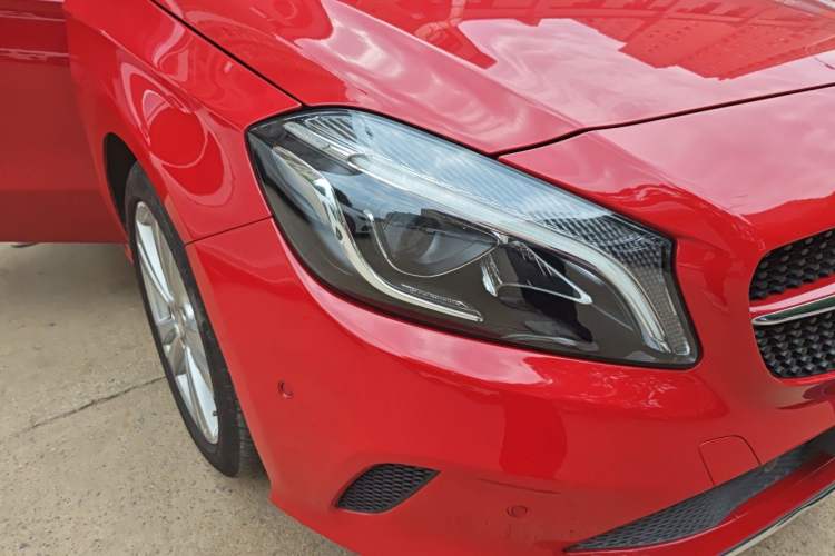 Used Mercedes-Benz A-Class 2016 A 200 Dynamic Edition Right Front Headlight
