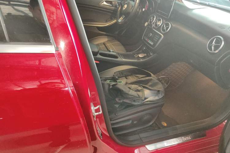Used Mercedes-Benz A-Class 2016 A 200 Fashion Model Right Front Seat