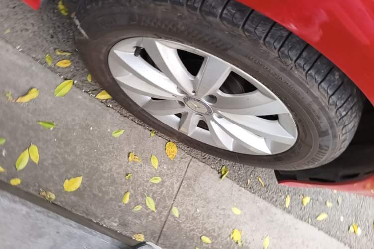 Used Mercedes-Benz A-Class 2016 A 180 Right Front Wheel Hub