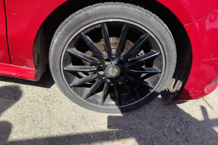 Used Mercedes-Benz A-Class 2016 A 200 Sport model Right Front Wheel Hub