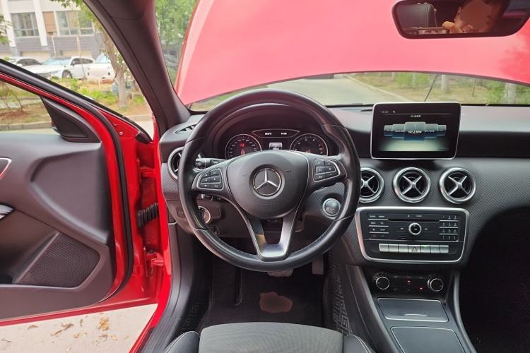 Used Mercedes-Benz A-Class 2016 A 200 Dynamic Edition Steering Wheel